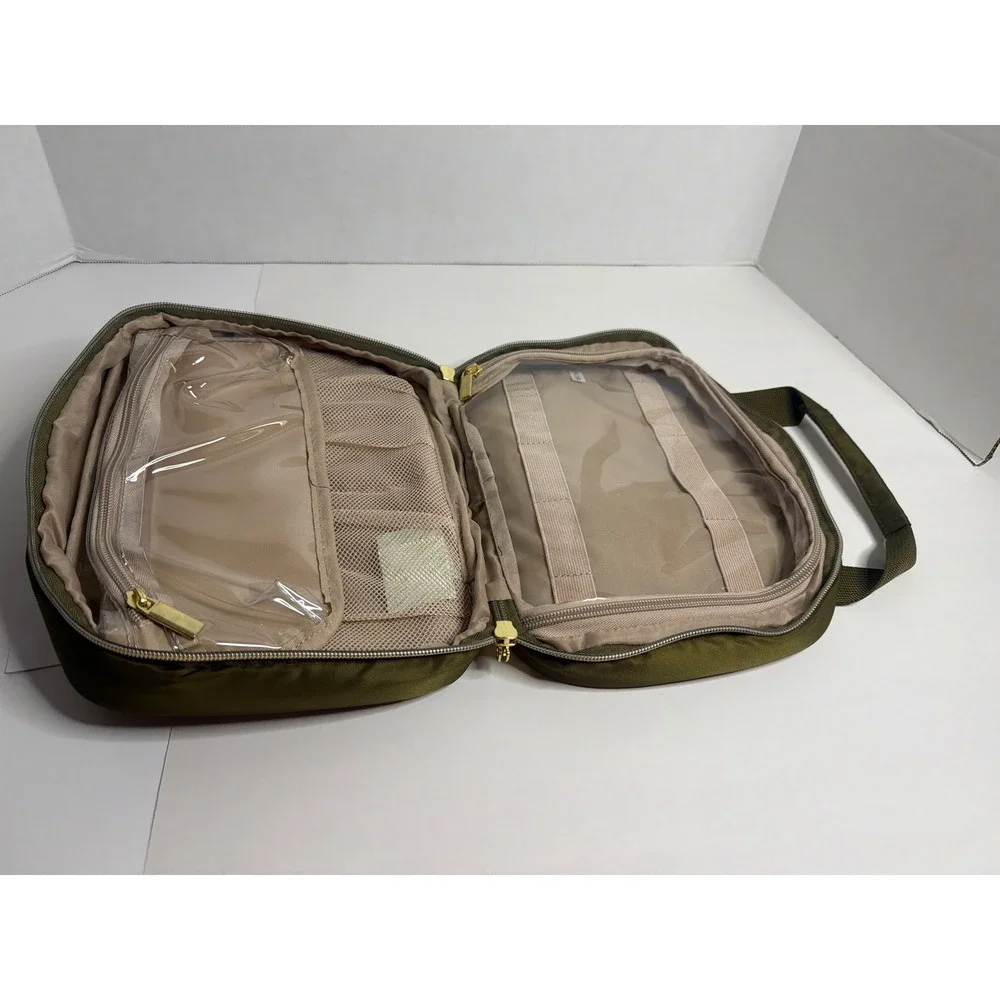 LEUDES Olive Green Quilted Cosmetic Toiletry Travel Bag Organizer New With Tags‎